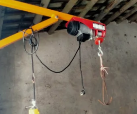 小型鋼絲繩電動(dòng)葫蘆為民造福助力農(nóng)民增收